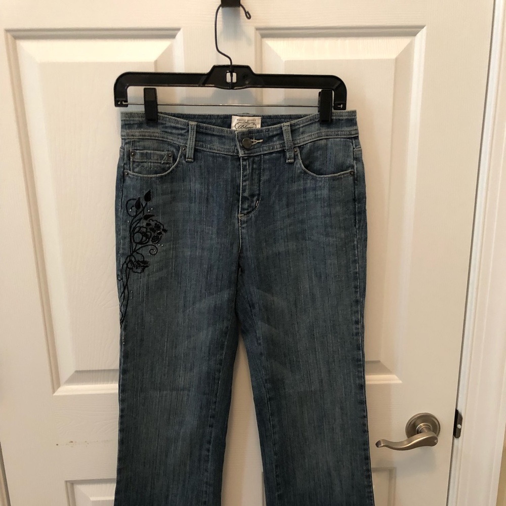 White House Black Market Blanc Size 28